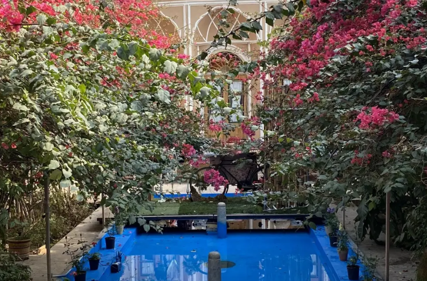 هتل سنتی کهن کاشانه