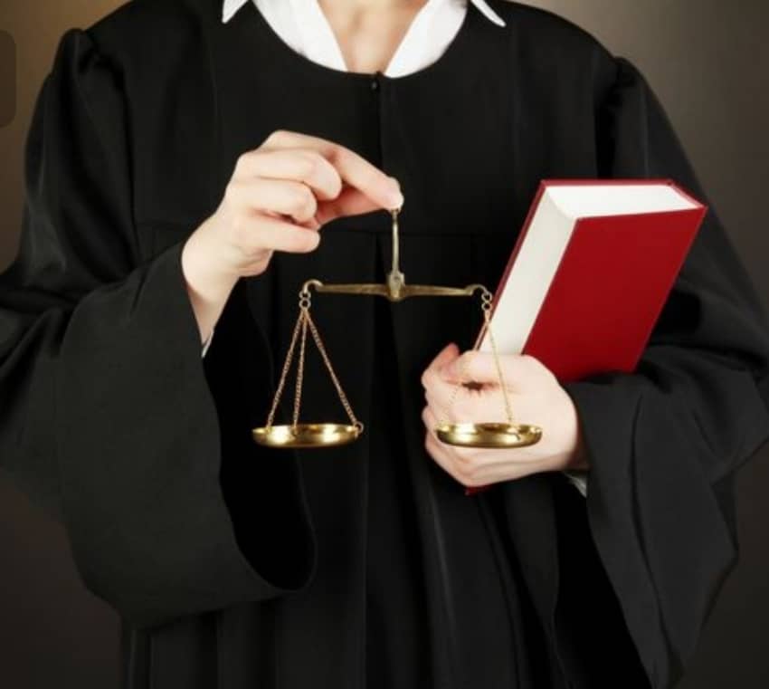 مریم حیدری - وکیل پایه یک دادگستری