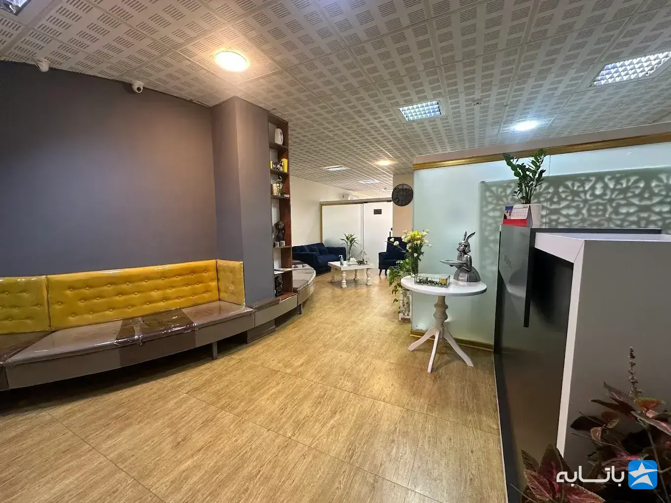 کلینیک لیزر و زیبایی آویژه