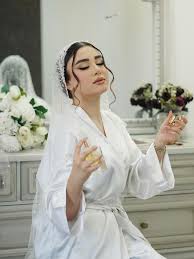 آموزشگاه آرایشگری رژینا