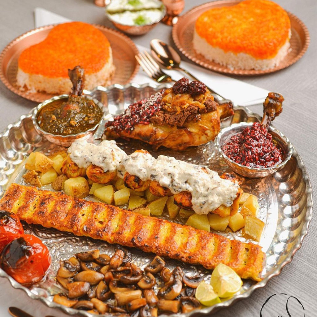 مجموعه رستوران آویشو