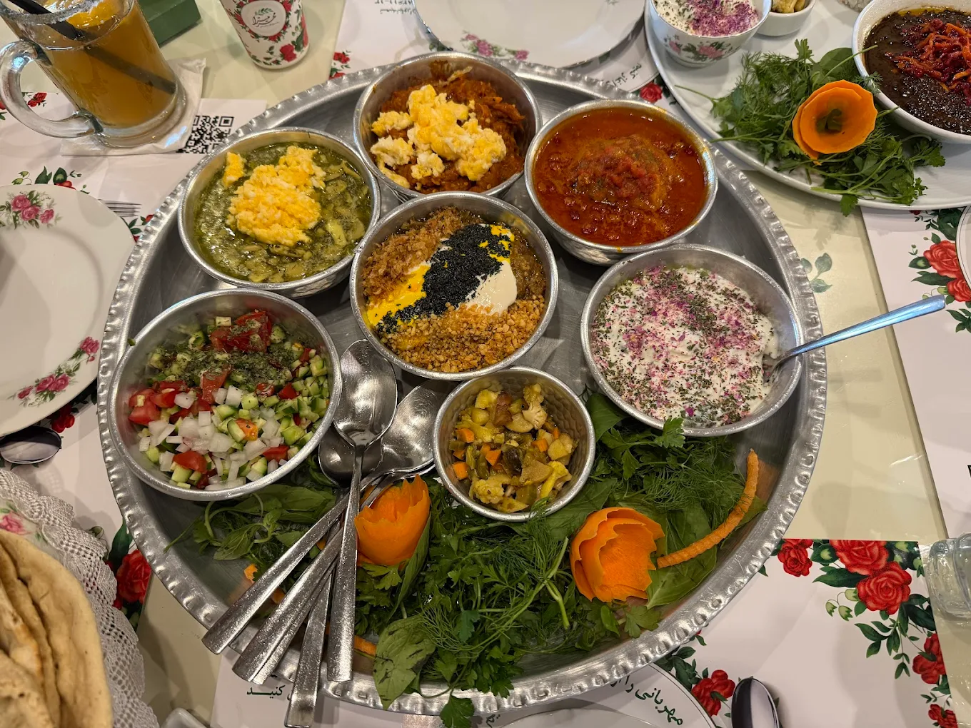 رستوران گیاهی مهر میترا(لواسان)