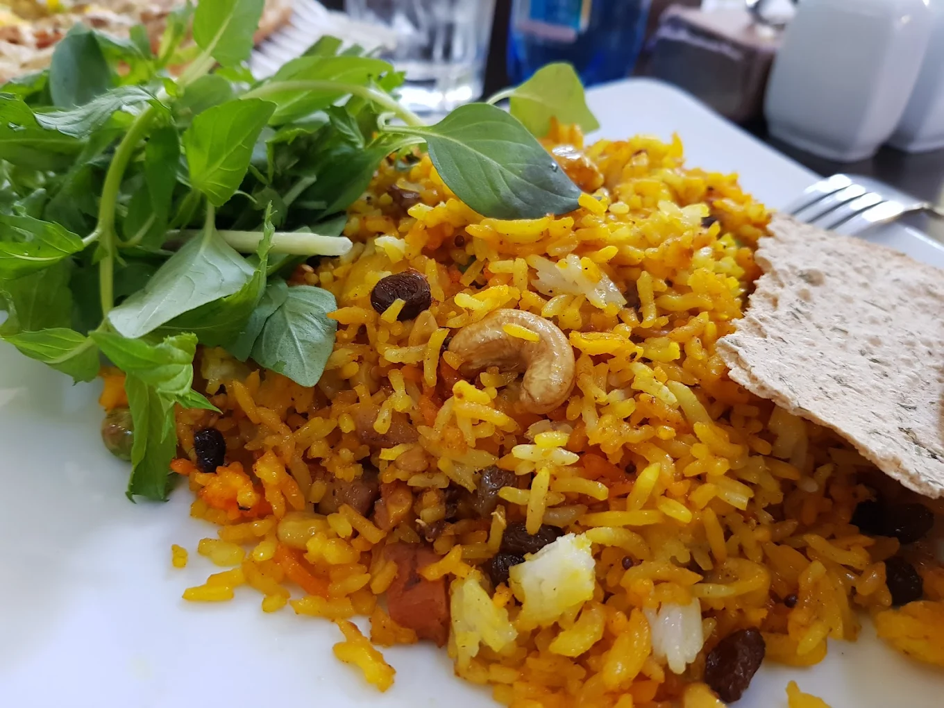 رستوران گیاهی زمین