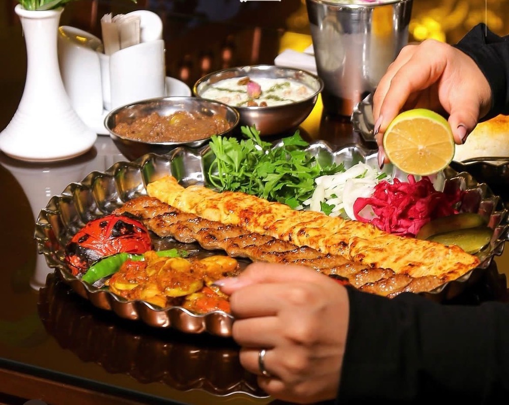 رستوران هزار و یک شب مضراب