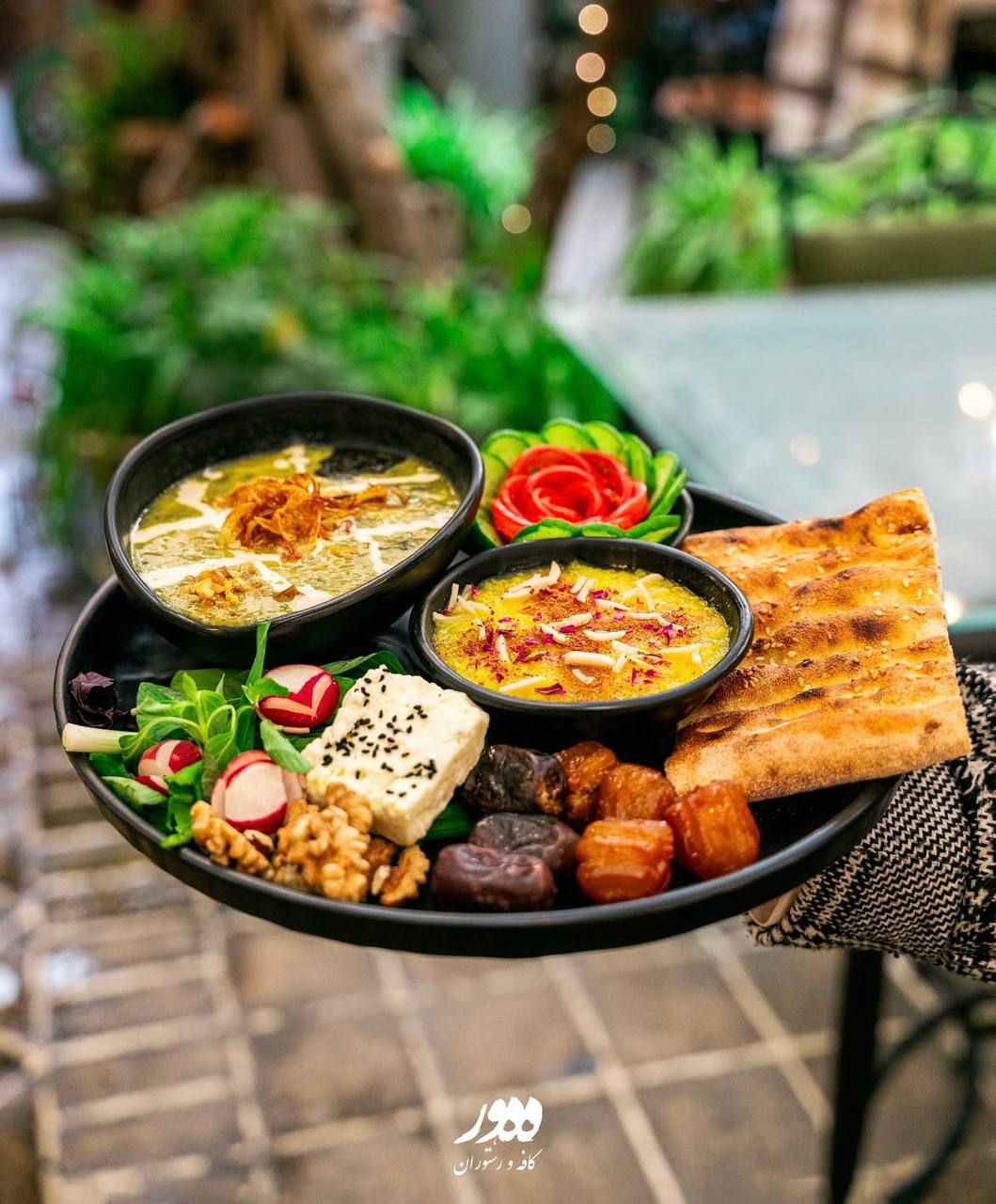 کافه و رستوران هور