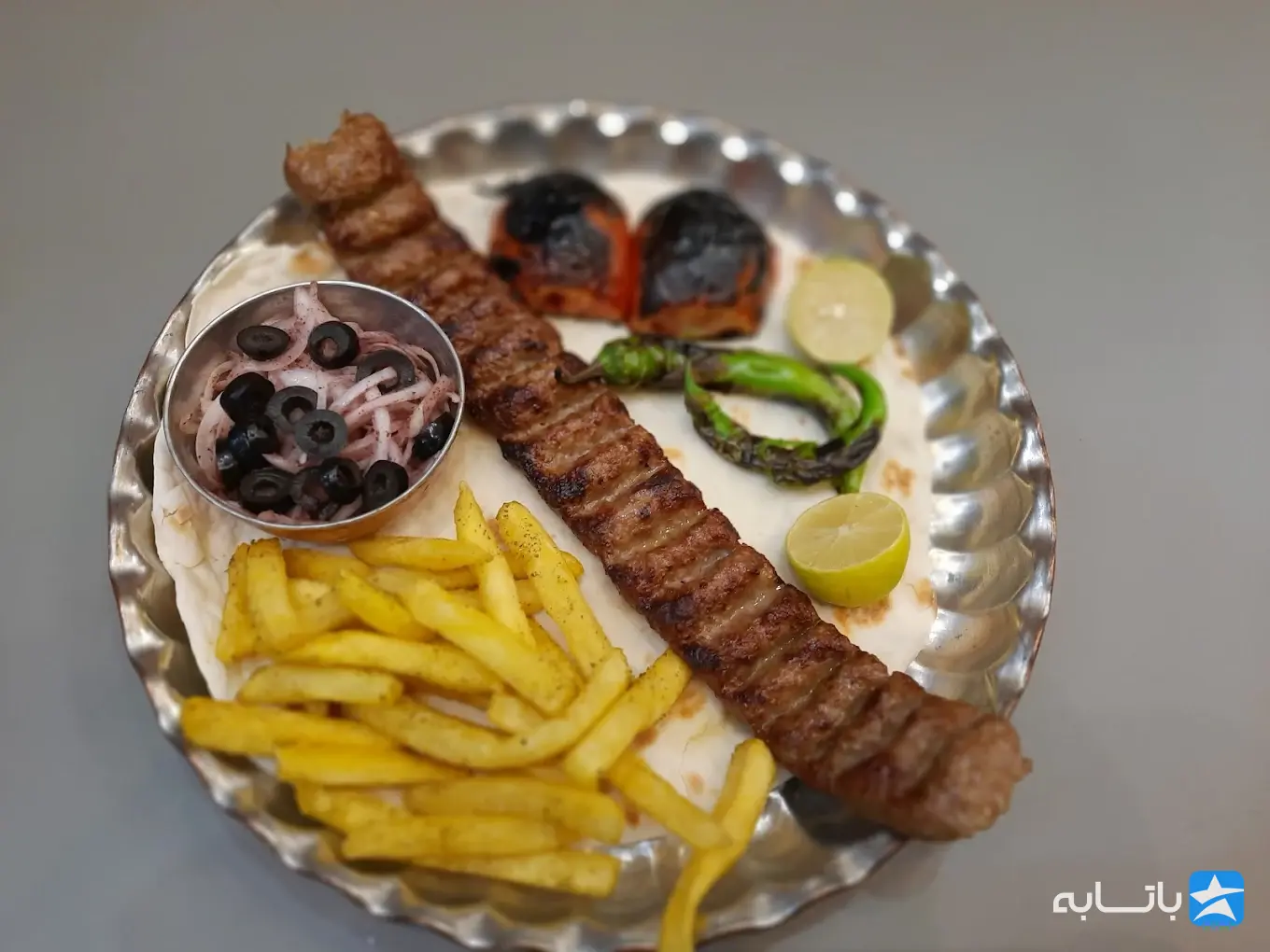 کافه رستوران زهیرا لانژ