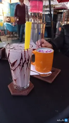کافه خیابون
