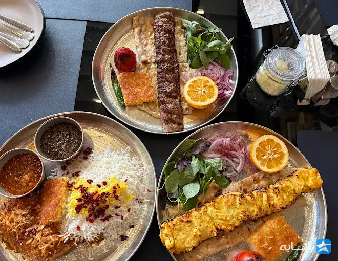 کافه رستوران آویژه