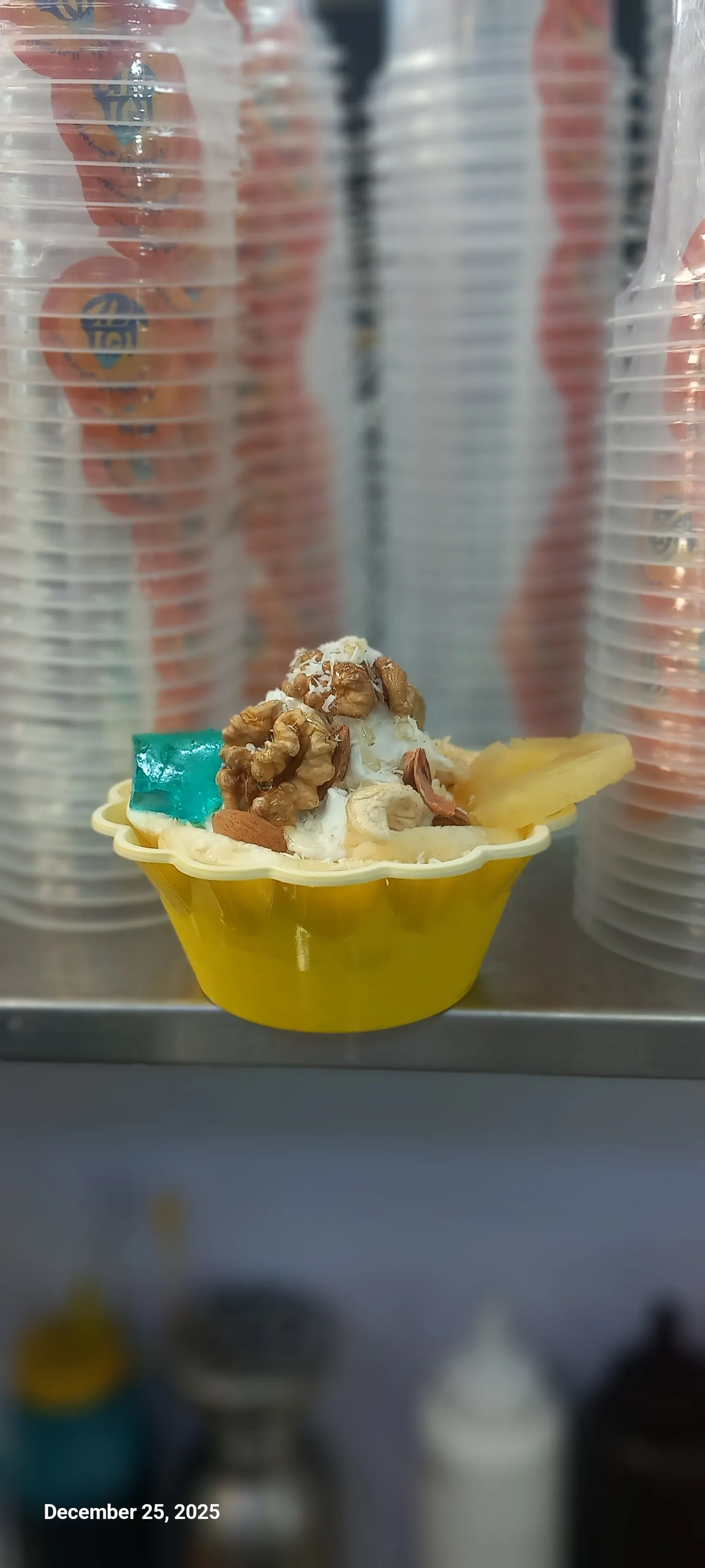 آبمیوه بستنی بابا طاهر