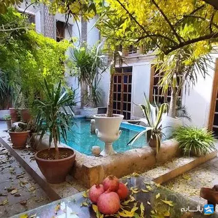 اقامتگاه سنتی گل طاها