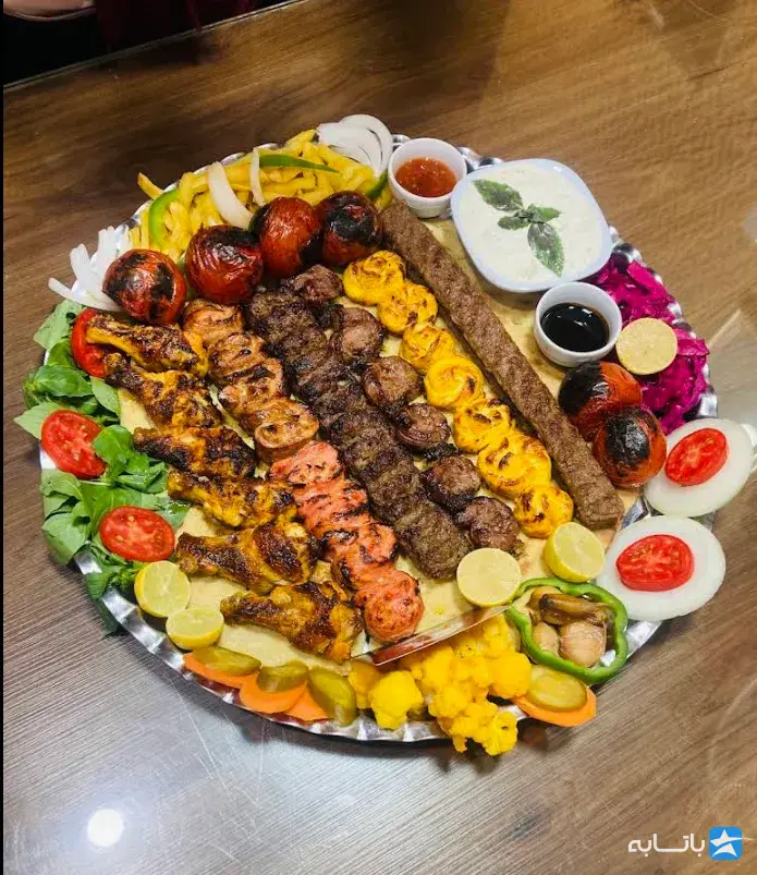 رستوران شب های کویر (علی تاج)