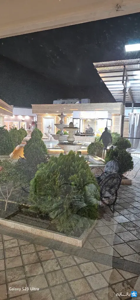 باغچه رستوران هشتگ